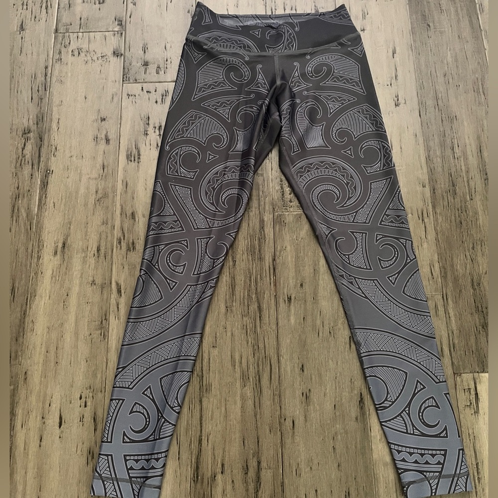 Niyama Sport Leggings Size Small